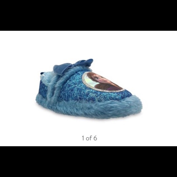 Frozen slippers 💙❄️ - Picture 3 of 8